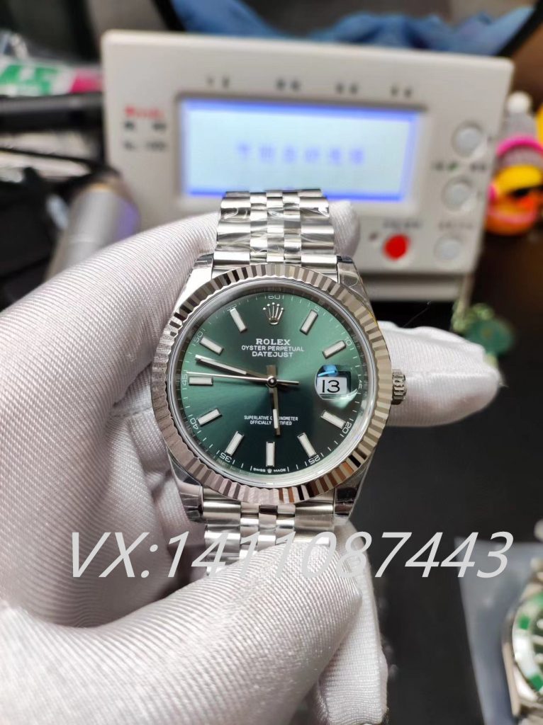 VS勞力士薄荷綠日志復刻表質量深度評測!（做工質量跟正品是否存在破綻）