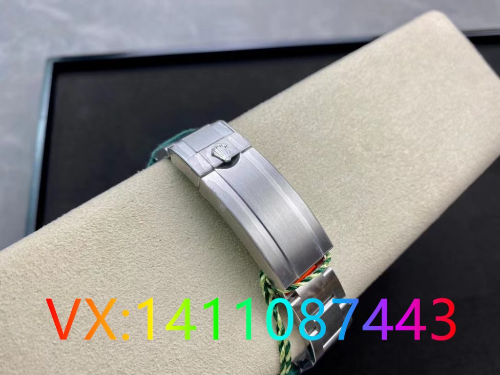 VS廠丹東3135機芯讓綠水鬼續航更持久，耐久度出奇制勝！