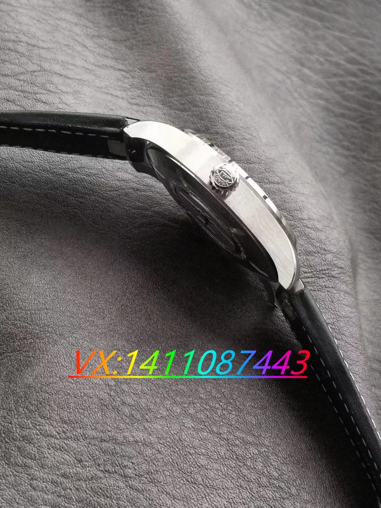 深度解析V7廠馬克二十：海鷗2892與sw200機(jī)芯的對(duì)比分析！