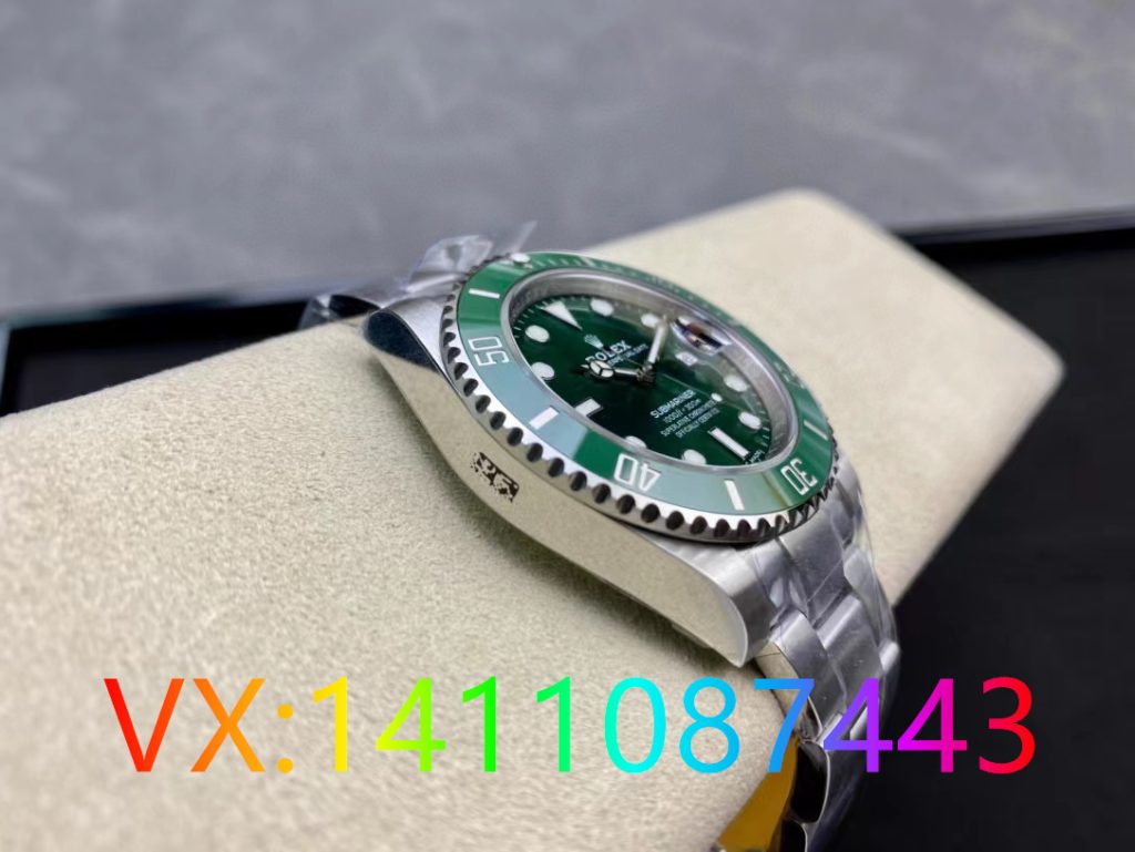 VS廠勞力士綠水鬼丹東3135機芯做工細節測評