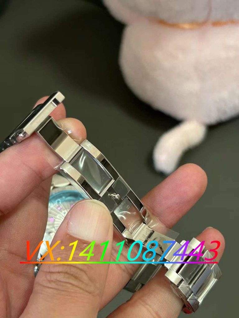 VS廠歐米茄世界時(shí)鈦金屬腕表值得入手嘛?
