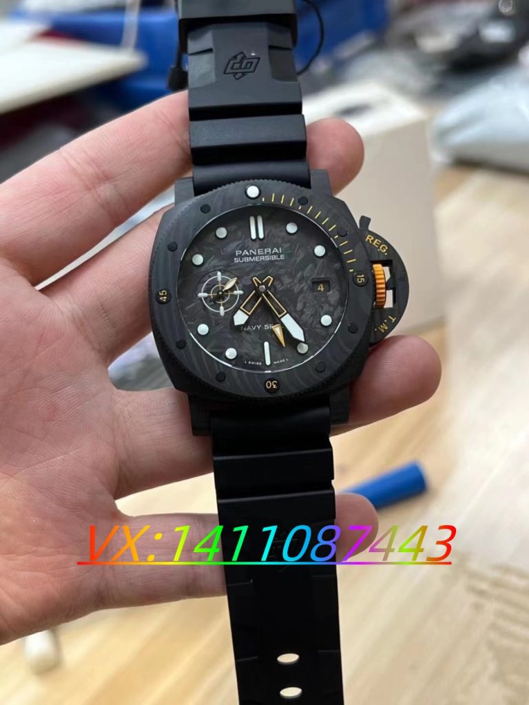 VS廠沛納海1324碳纖維搭載9011機(jī)芯做工細(xì)節(jié)評測