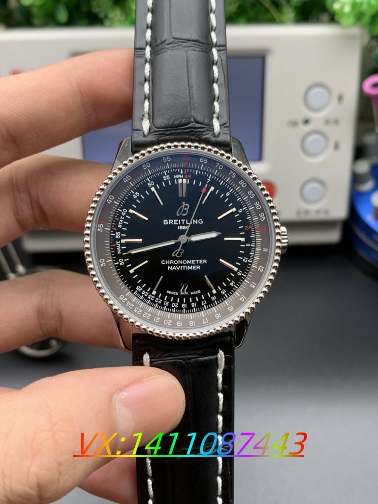 V7廠百年靈航空計時41mm黑盤腕表做工細節深度評測