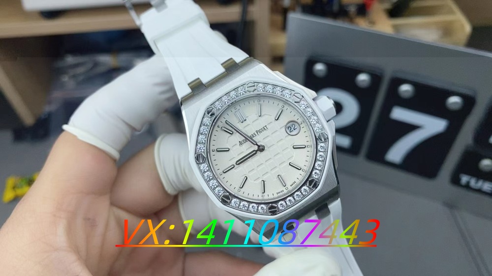 RXW愛彼皇家橡樹離岸37mm石英女表細(xì)節(jié)測評