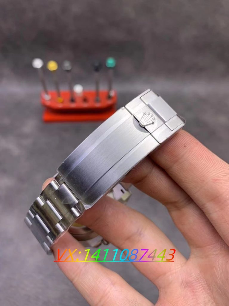 C廠Clean廠新升級(jí)勞力士3235一體機(jī)芯深度剖析勞力士復(fù)刻表的性能變革