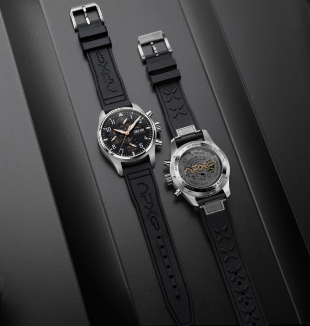 《F1?：狂飆飛車》燃爆全國，IWC 萬國表攜手 APXGP 車隊閃耀登場