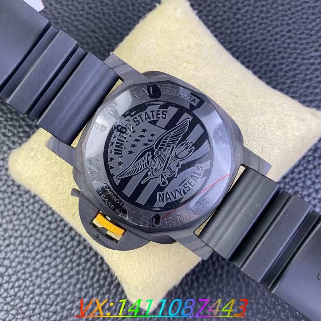 VS廠沛納海Pam1324評測:碳纖維材質打造的獨特魅力?